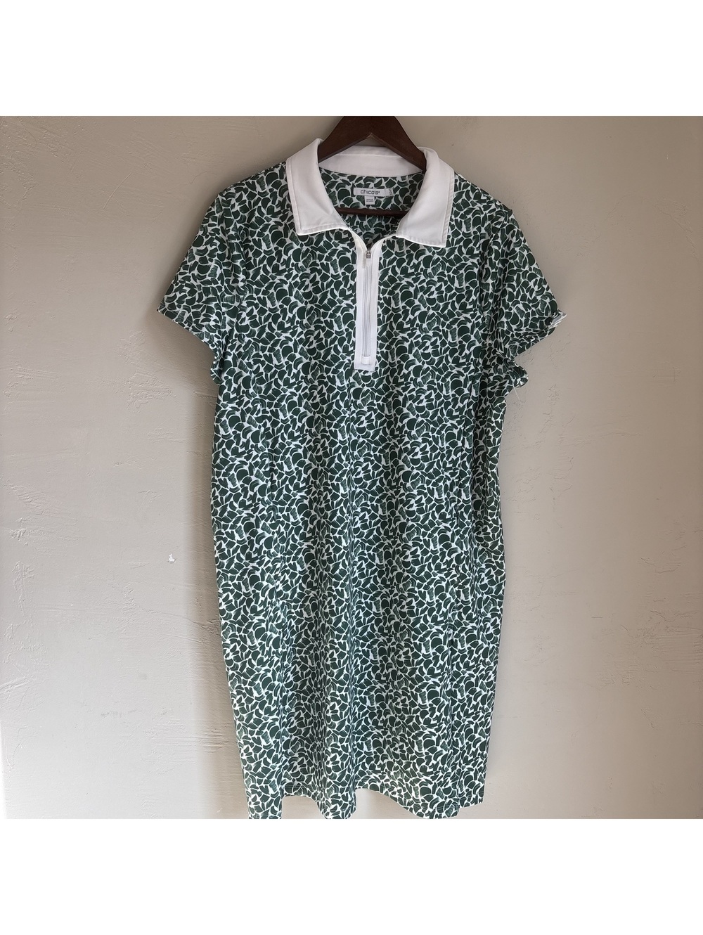 Chicos Polo Dress Womens 3 XL Green White Abstract Print Zip Golf Tennis EUC
